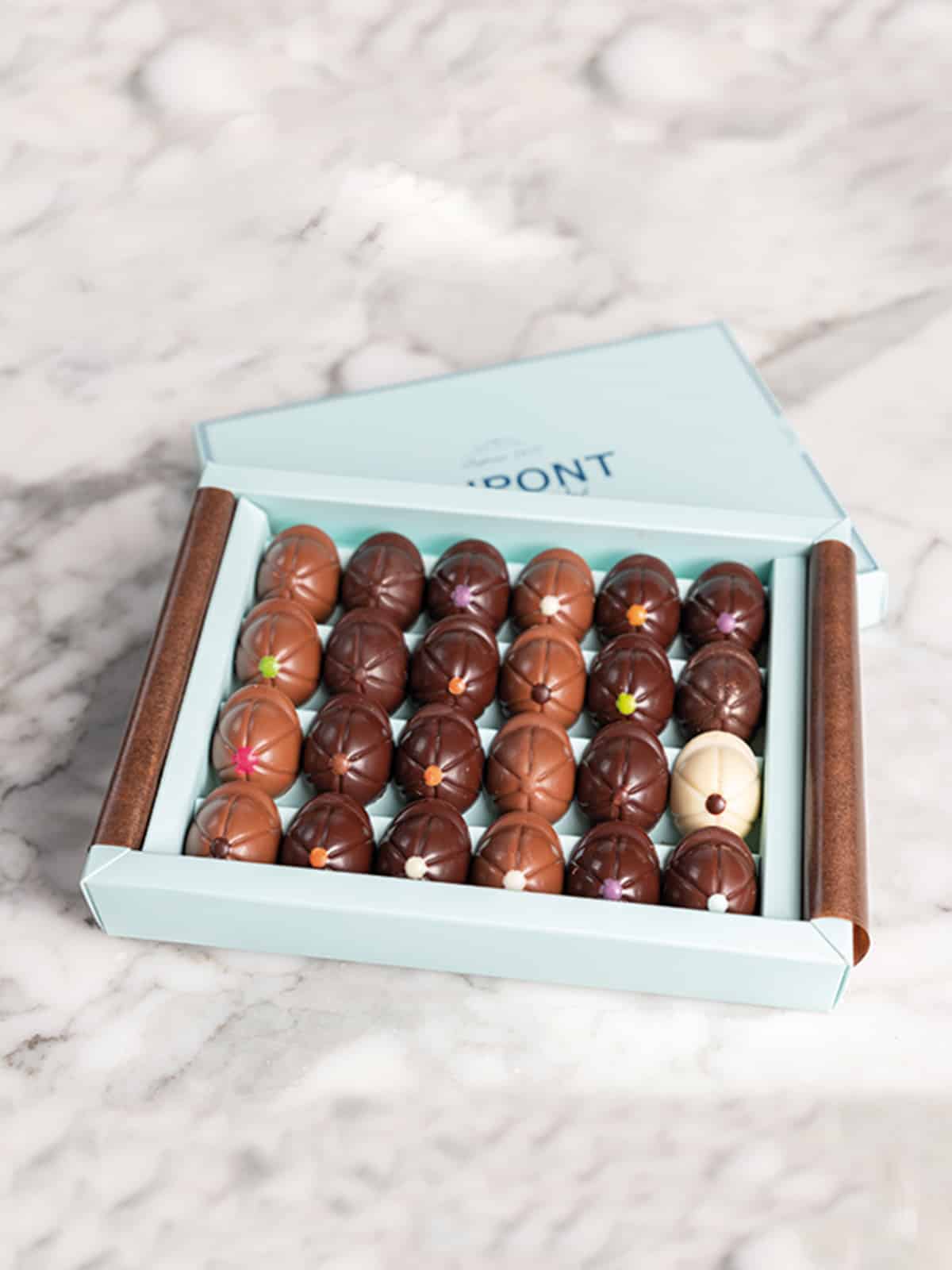 Coffret 24 pièces bonbons chocolat