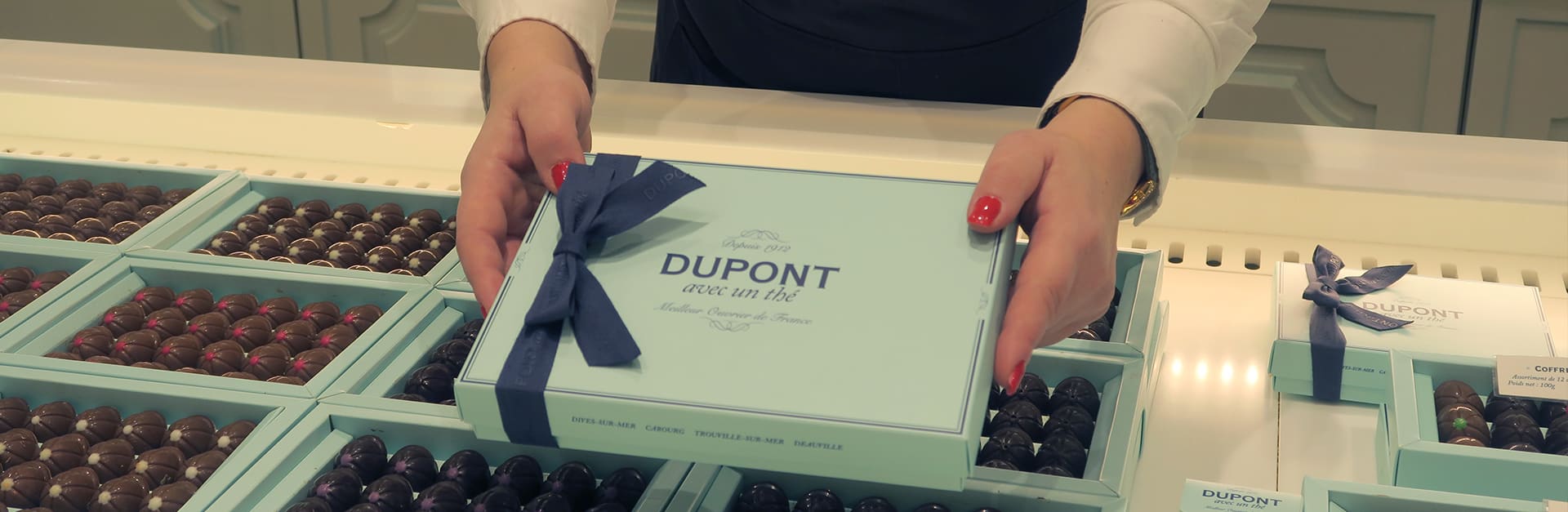 DUPONT avec un thé : Salon de thé, Chocolatier, Pâtisserie